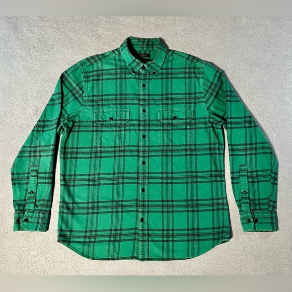 Banana Republic Men’s Flannel Shirt Large Green Plaid Cotton Untucked Fit - Picture 1 of 4